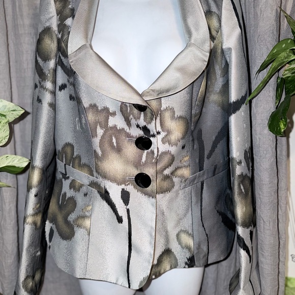 Women’s Giorgio Armani RARE Silk Organza Blazer Sz 40 mint ! - Picture 2 of 13